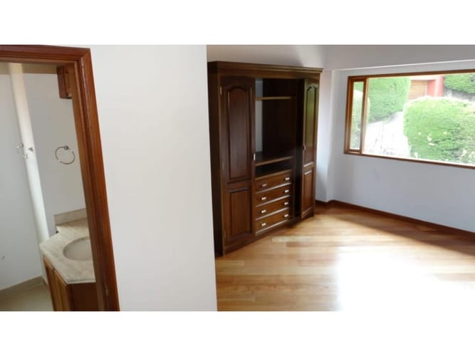 Casa de 3 alcobas en venta en Casa Blanca, Bogotá, 350 m² · foto 15 de 24