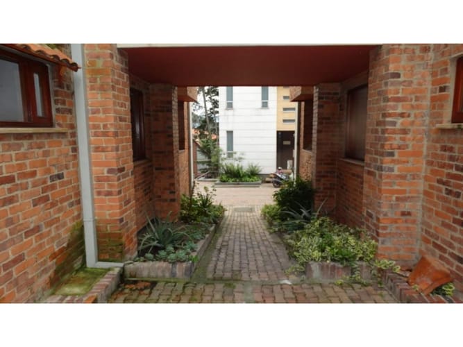Casa de 3 alcobas en venta en Casa Blanca, Bogotá, 350 m² · foto 20 de 24
