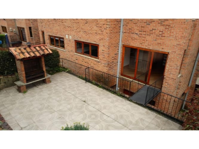 Casa de 3 alcobas en venta en Casa Blanca, Bogotá, 350 m² · foto 23 de 24