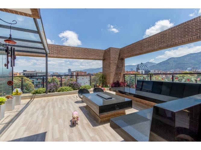 Apartamento de 3 alcobas en venta en El Virrey, Bogotá, 295 m² · foto 8 de 11