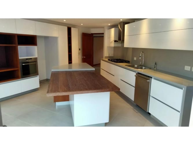 Apartamento de 5 alcobas en venta en Santa Ana, Bogotá, 371 m² · foto 7 de 18