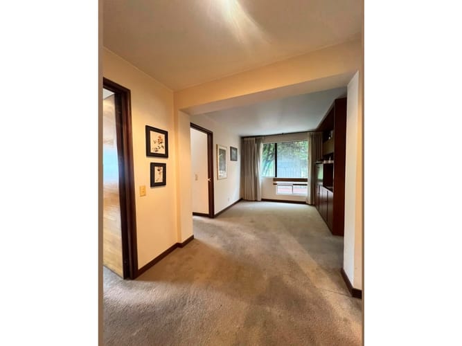 Apartamento de 3 alcobas en venta en Los Rosales, Bogotá, 161 m² · foto 8 de 13