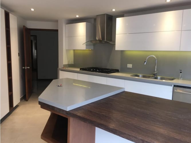 Apartamento de 5 alcobas en venta en Santa Ana, Bogotá, 371 m² · foto 8 de 18