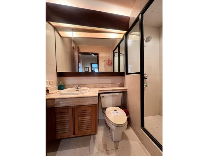 Apartamento de 3 alcobas en venta en Los Rosales, Bogotá, 161 m² · foto 11 de 13
