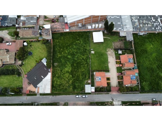Lote en venta en Centro, Cajicá, 2500 m² · foto 3 de 4