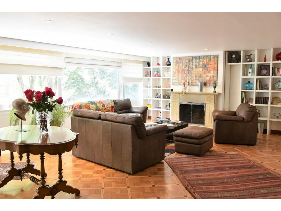 Apartamento en venta en El Chico, Bogotá · foto 2 de 6