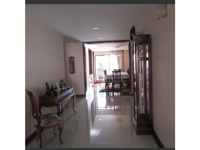 Apartamento de 4 alcobas en venta en Estoril, Bogotá, 253 m² · foto 4 de 16