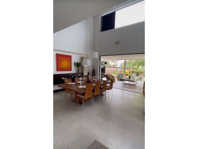 Casa de 5 alcobas en venta en Miramar, Ibagué, 581 m² · foto 4 de 17