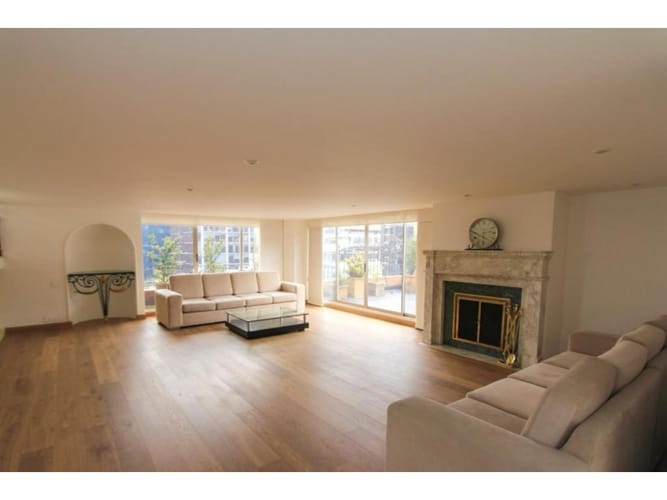 Apartamento de 5 alcobas en venta en Bellavista, Bogotá, 380 m² · foto 2 de 24