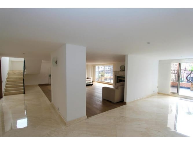 Apartamento de 5 alcobas en venta en Bellavista, Bogotá, 380 m² · foto 21 de 24