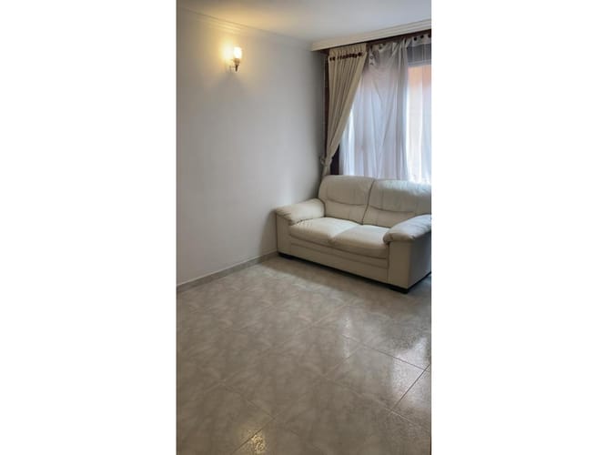 Apartamento de 3 alcobas en venta en Hayuelos, Bogotá, 57 m² · foto 2 de 24