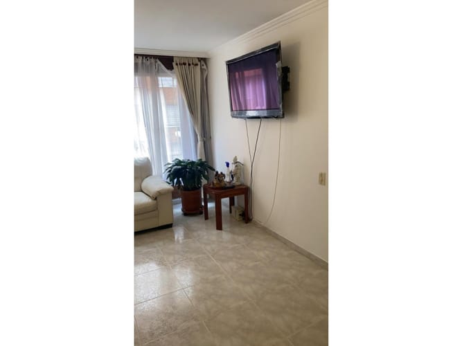 Apartamento de 3 alcobas en venta en Hayuelos, Bogotá, 57 m² · foto 3 de 24