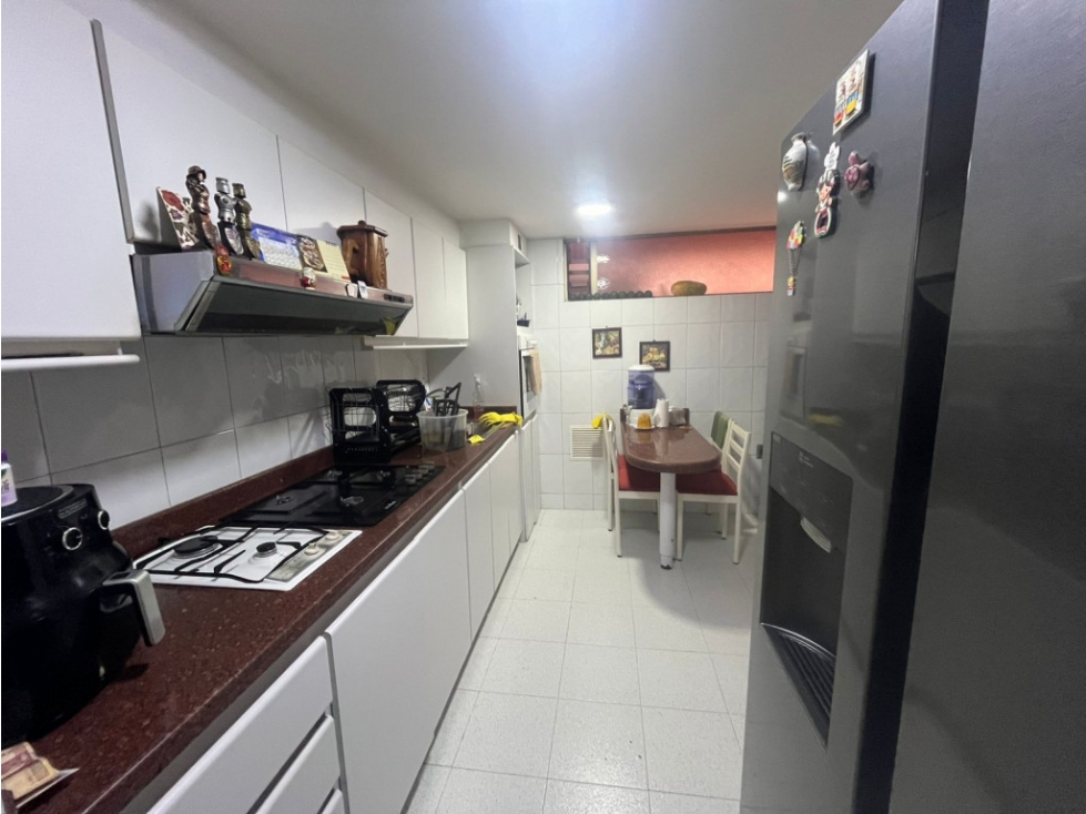 Apartamento en venta en Santa Barbara, Bogotá · foto 8 de 17