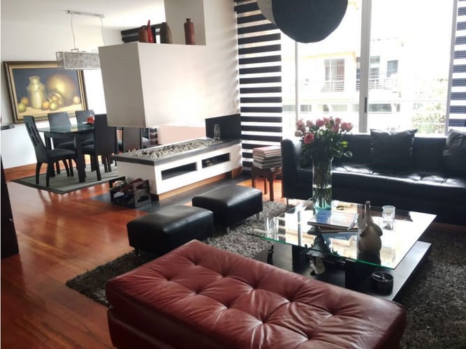 Apartamento de 3 alcobas en venta en Chicó Reservado, Bogotá, 180 m² · foto 2 de 24