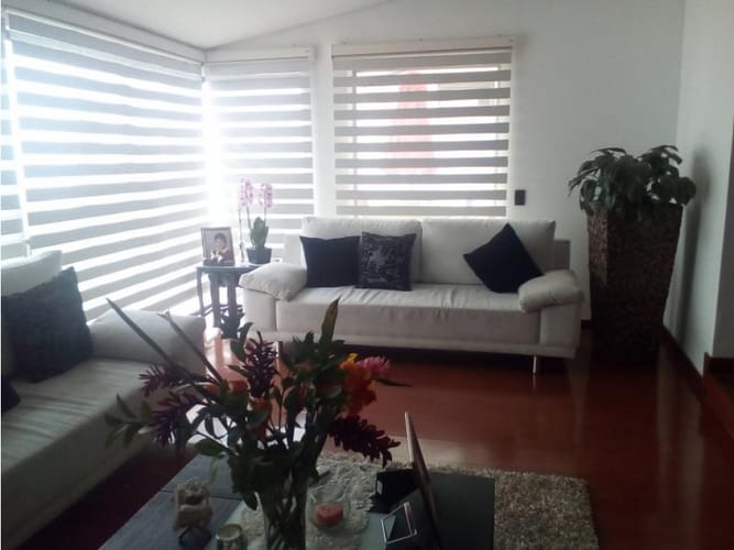 Casa en venta en Monaco, Bogotá · foto 2 de 17
