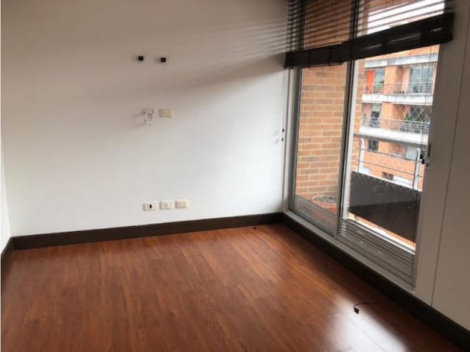 Apartamento de 2 alcobas en venta en Country Club, Bogotá, 184 m² · foto 4 de 24