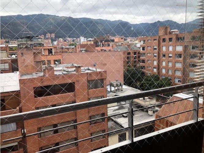 Apartamento de 2 alcobas en venta en Country Club, Bogotá, 184 m² · foto 5 de 24