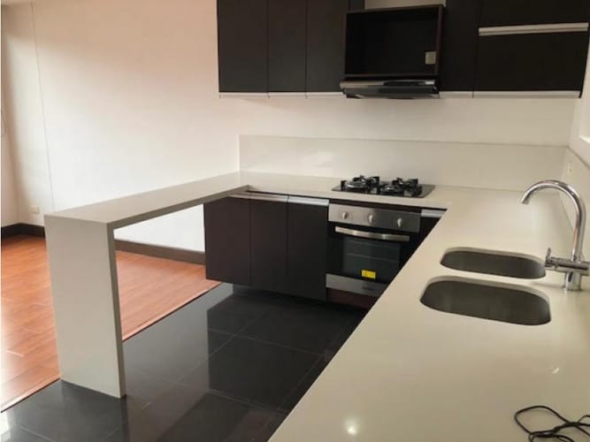 Apartamento de 2 alcobas en venta en Country Club, Bogotá, 184 m² · foto 9 de 24