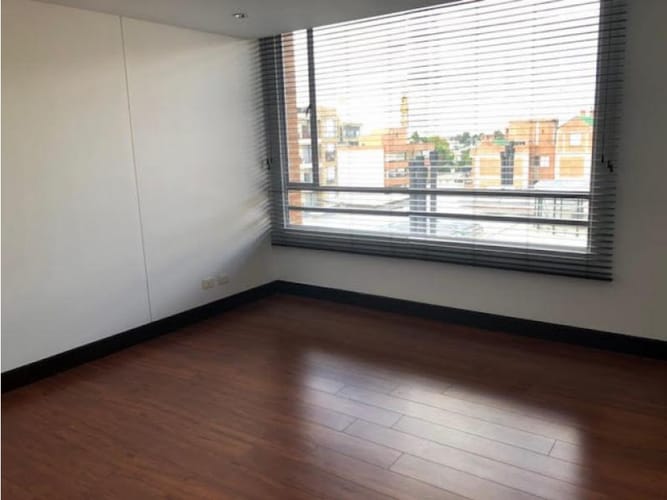 Apartamento de 2 alcobas en venta en Country Club, Bogotá, 184 m² · foto 14 de 24