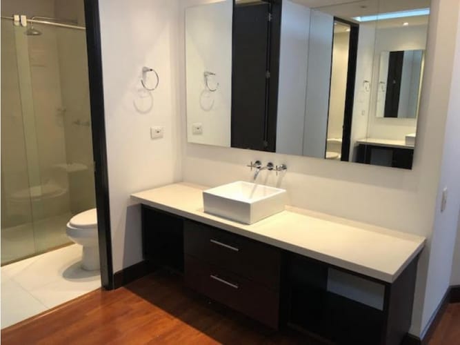 Apartamento de 2 alcobas en venta en Country Club, Bogotá, 184 m² · foto 17 de 24