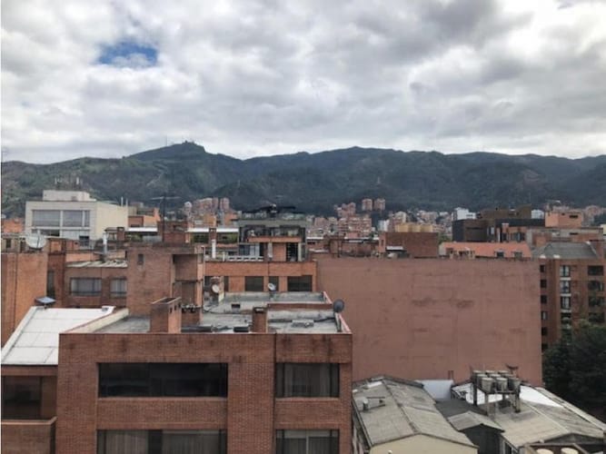 Apartamento de 2 alcobas en venta en Country Club, Bogotá, 184 m² · foto 23 de 24