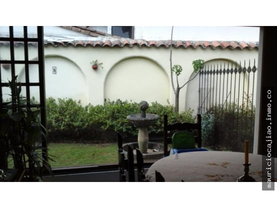 Casa de 4 alcobas en venta en Niza, Bogotá, 415 m² · foto 4 de 21