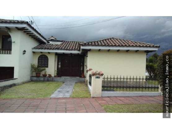 Casa de 4 alcobas en venta en Niza, Bogotá, 415 m² · foto 17 de 21