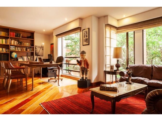 Apartamento de 4 alcobas en venta en Cerros De Niza, Bogotá, 411 m² · foto 4 de 23