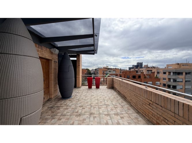 Apartamento de 3 alcobas en venta en Chicó Navarra, Bogotá, 127 m² · foto 14 de 18
