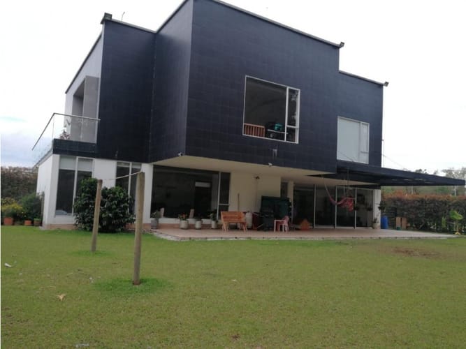 Casa de 5 alcobas en venta en Llano Grande, Rionegro, 500 m² · foto 3 de 21