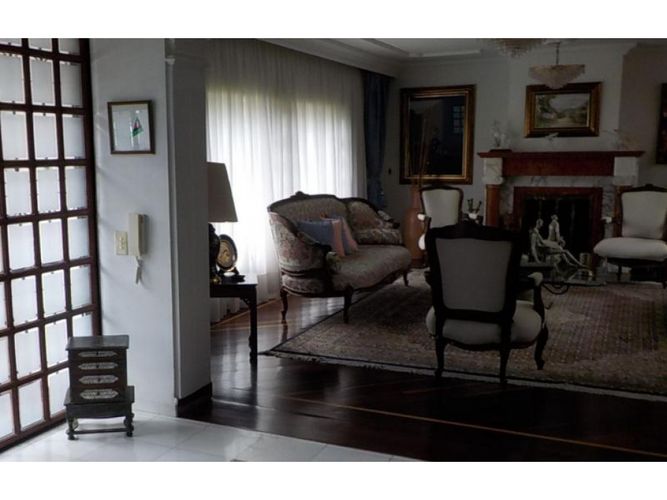 Casa en venta en Usaquen, Bogotá · foto 2 de 18