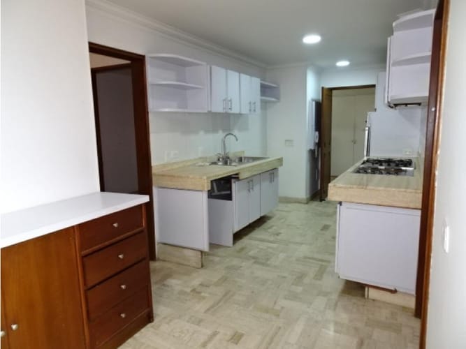 Apartamento de 3 alcobas en venta en Chapinero, Bogotá, 210 m² · foto 8 de 17