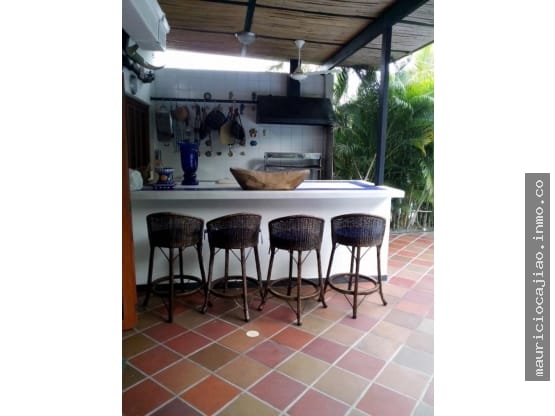 Casa de 4 alcobas en venta en Girardot, Girardot, 370 m² · foto 3 de 16