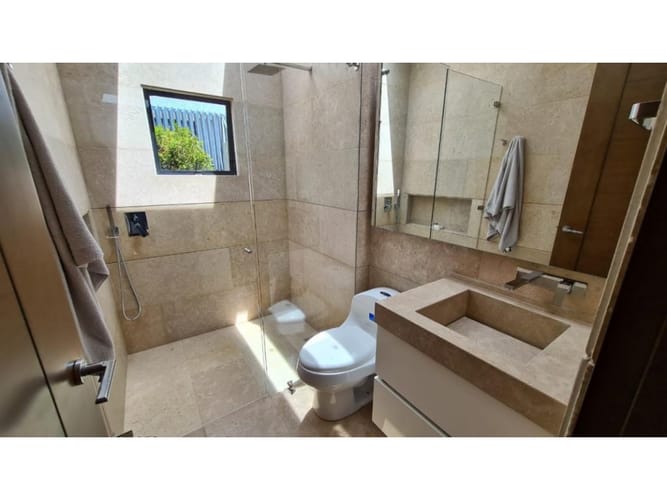 Casa de 3 alcobas en venta en Santa Ana Oriental, Bogotá, 640 m² · foto 23 de 24
