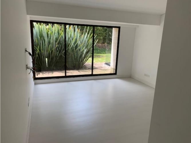 Casa de 4 alcobas en venta en Usaquen, Bogotá, 609 m² · foto 16 de 24