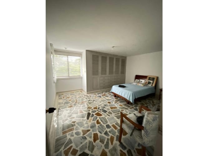 Apartamento de 4 alcobas en venta en Santa Teresita, Cali, 235 m² · foto 13 de 21