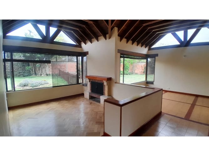 Casa de 3 alcobas en venta en Casa Blanca, Bogotá, 187 m² · foto 3 de 24