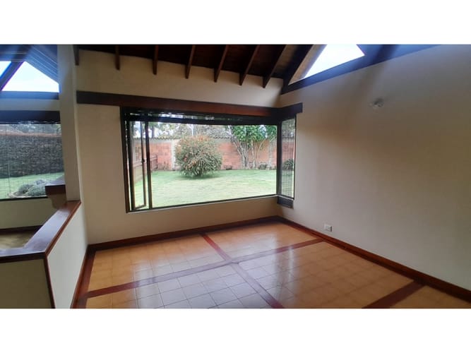 Casa de 3 alcobas en venta en Casa Blanca, Bogotá, 187 m² · foto 4 de 24