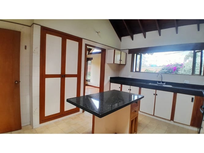 Casa de 3 alcobas en venta en Casa Blanca, Bogotá, 187 m² · foto 7 de 24