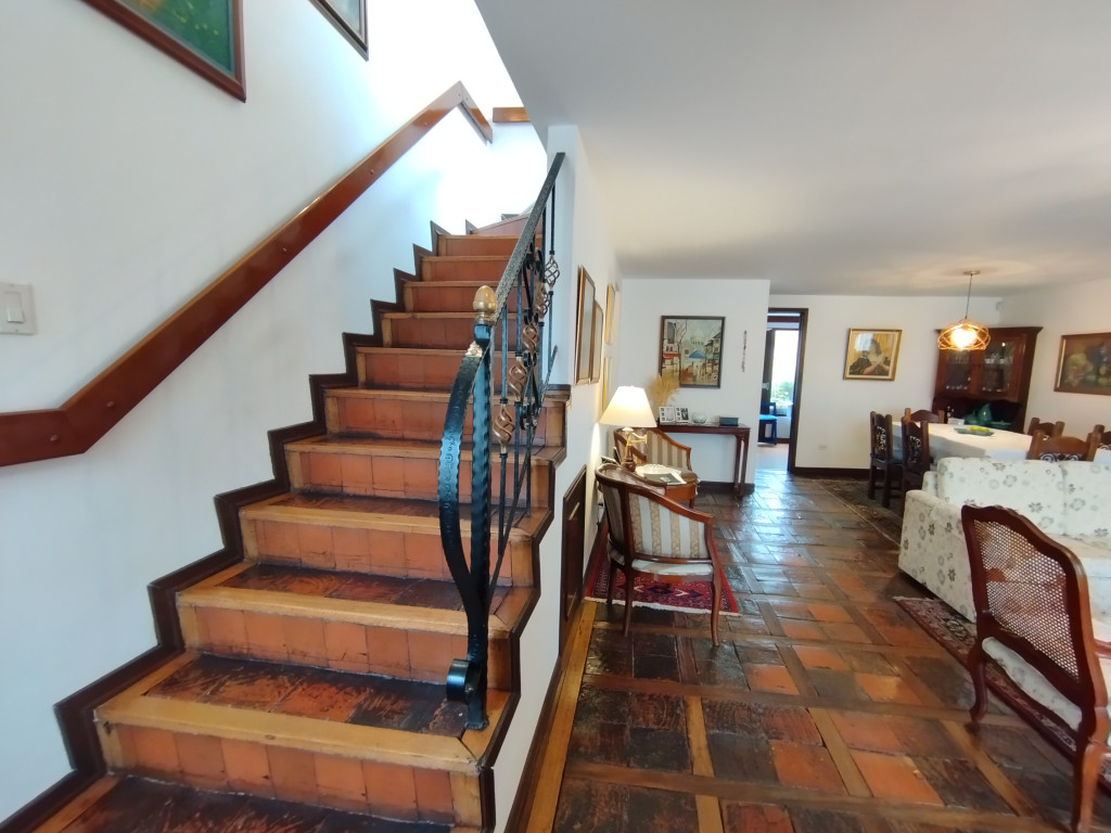 Casa en venta en Barrios Unidos, Bogotá · foto 2 de 24