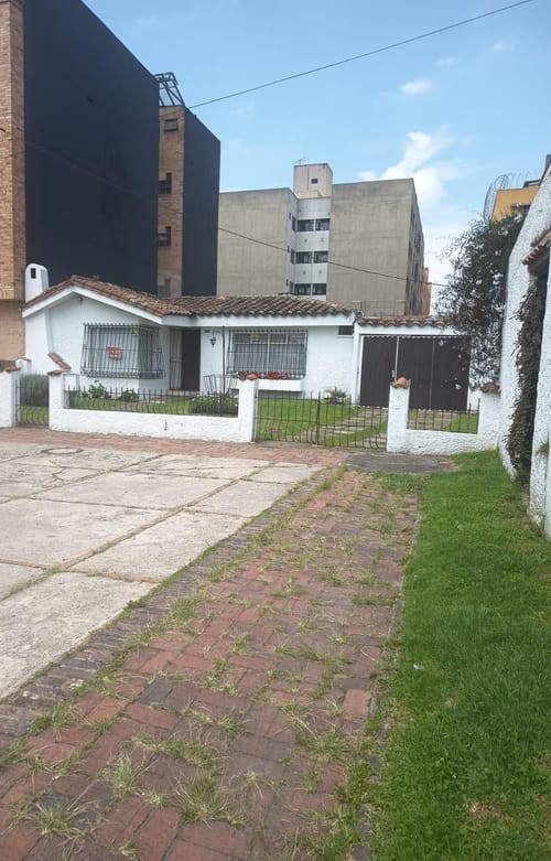 Casa de 4 alcobas en venta en Las Villas, Bogotá, 244 m² · foto 19 de 20