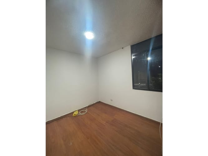 Apartamento de 3 alcobas en arriendo en Carlos Lleras Restrepo Manzana D, Bogotá, 65 m² · foto 8 de 12