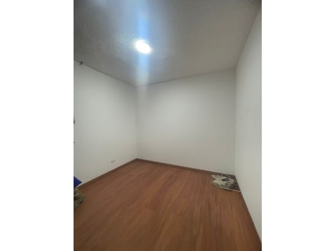 Apartamento de 3 alcobas en arriendo en Carlos Lleras Restrepo Manzana D, Bogotá, 65 m² · foto 9 de 12