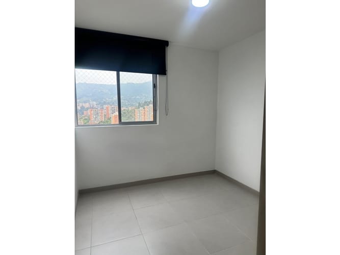 Apartamento de 3 alcobas en arriendo en La Cuenca, Medellín, 68 m² · foto 5 de 13