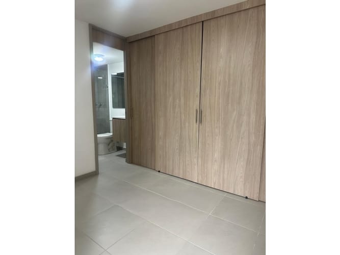 Apartamento de 3 alcobas en arriendo en La Cuenca, Medellín, 68 m² · foto 8 de 13