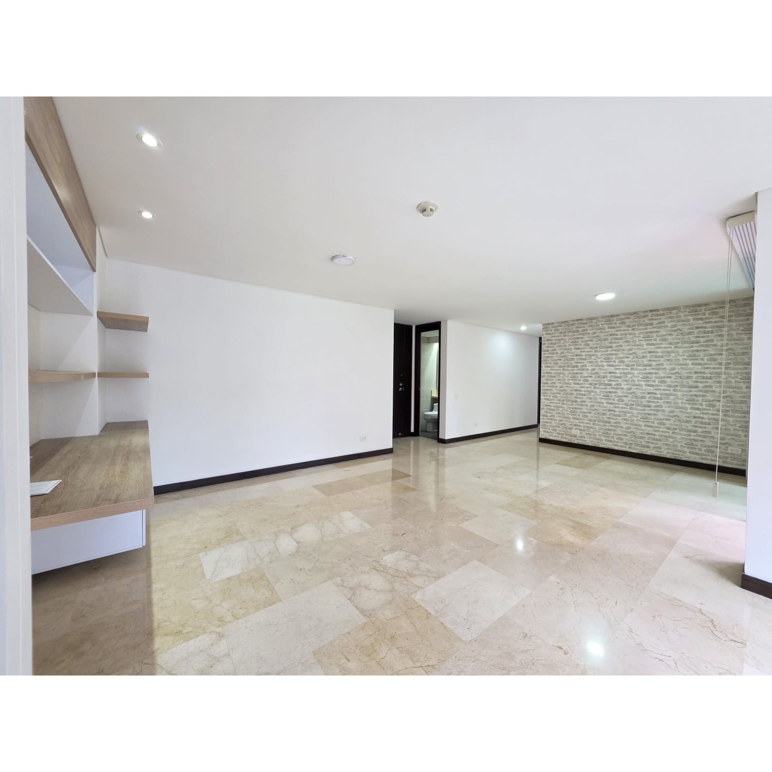 Apartamento en venta en Santa Maria De Los Angeles, Medellín · foto 2 de 24