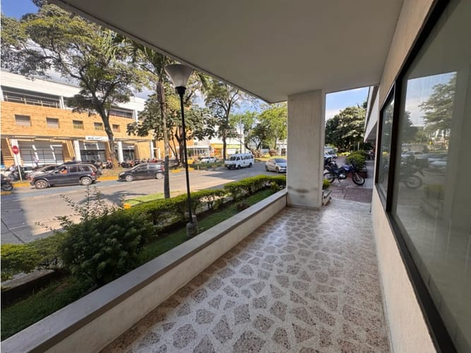 Local en arriendo en Nueva Tequendama, Cali, 144 m² · foto 4 de 17