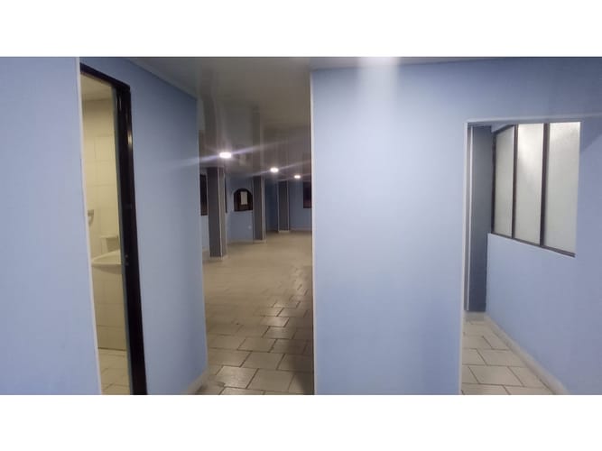 Bodega en venta en Mutualidad, Bucaramanga, 300 m² · foto 10 de 10