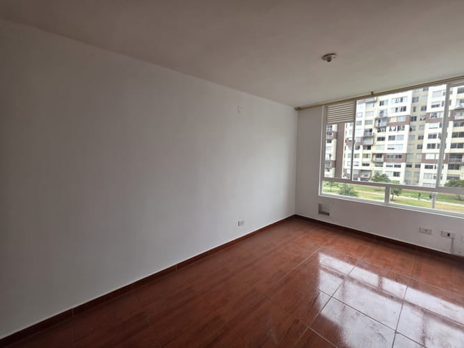 Apartamento de 3 alcobas en arriendo en Turingia Et. Ii, Bogotá, 45 m² · foto 2 de 15
