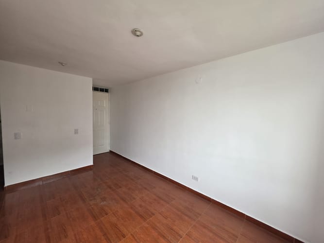 Apartamento de 3 alcobas en arriendo en Turingia Et. Ii, Bogotá, 45 m² · foto 3 de 15